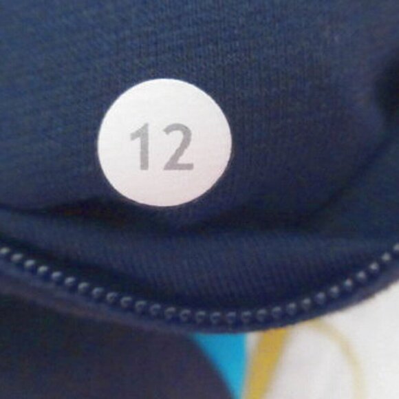 Lululemon GROOVE Crop Size 12 PANTS Luon WIDE LEG Mid Rise POCKET Cinch Cuff - Picture 6 of 12